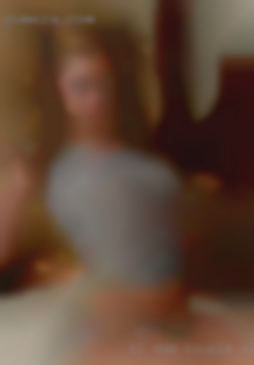 Bi Dom couple with a bi hangouts swinger Coupl.