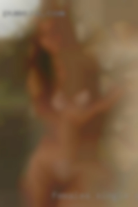 Female's, single or in nude real.