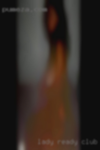 Lady ready club swingers to have fun dancing.